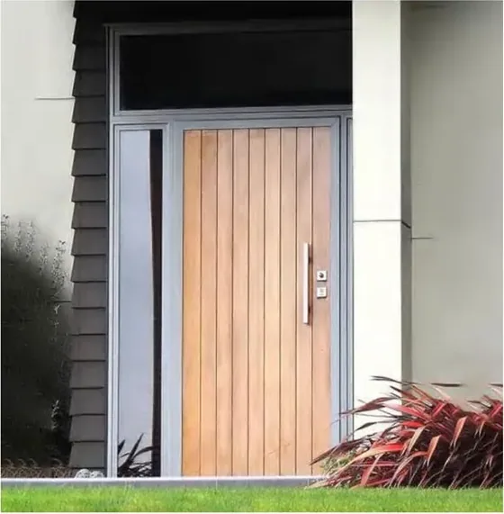 Light oak exterior door, timber entry leaf, glazing and sidelights to order (EX-024)