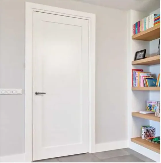 White interior door, interior leaf: painted, veneered or laminated (IN-042)