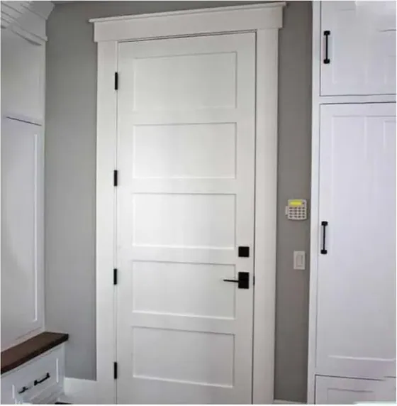 White interior door, interior leaf: painted, veneered or laminated (IN-043)