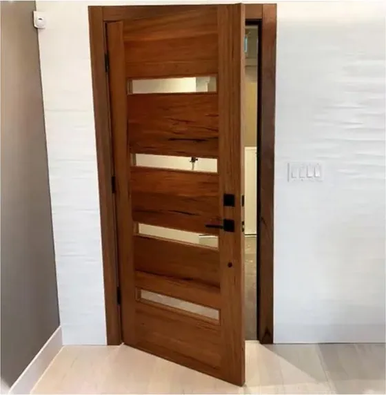 Walnut interior door, interior leaf: painted, veneered or laminated (IN-061)